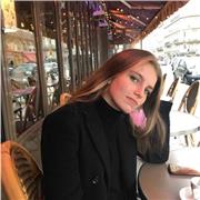 Professeure de mathématiques avec 2 ans d'expérience, diplômée d'un bac S spécialité maths mention bien. Je suis actuellement en prépa intégrée d'ingénieur, au Pole Léonard de Vinci